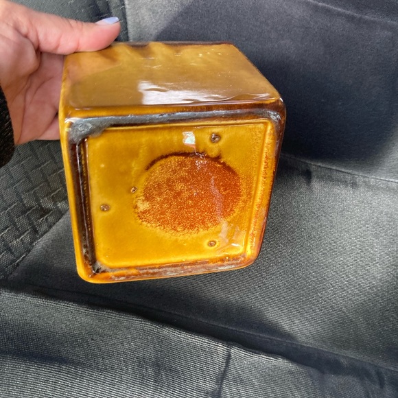 Vase - Picture 3 of 6